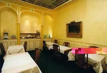 Otel Louvre 2*